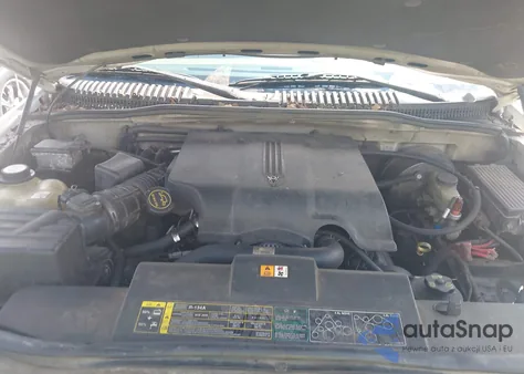 2002 Ford Explorer Xlt z USA, uszkodzony, nr VIN 1FMDU63W52UC84998